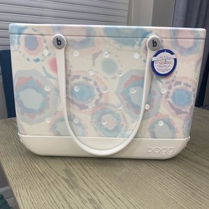 Tie Dye Bogg Bag NWT
